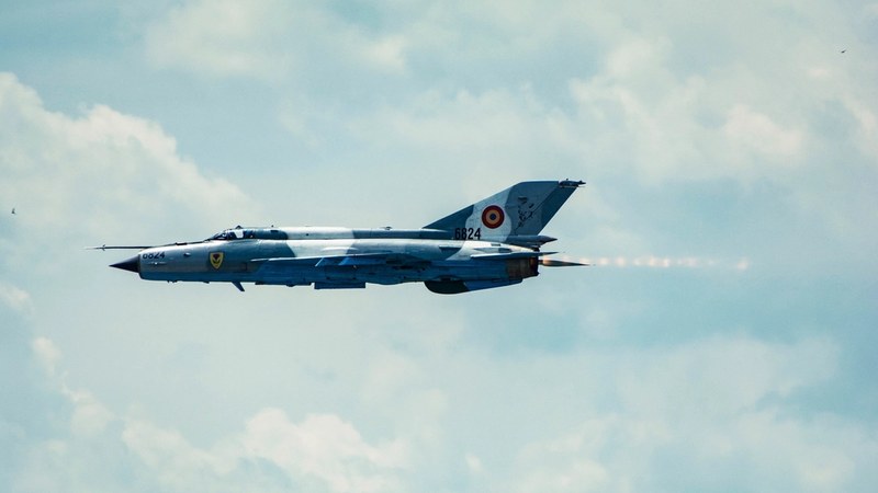 Military Flight Plan Causes UK Air Traffic Control Failure, Over 2,000 Flight Cancellations UK Air Traffic Meltdown Grounds 2,000+ Flights Due to Military Jet Flight Plan