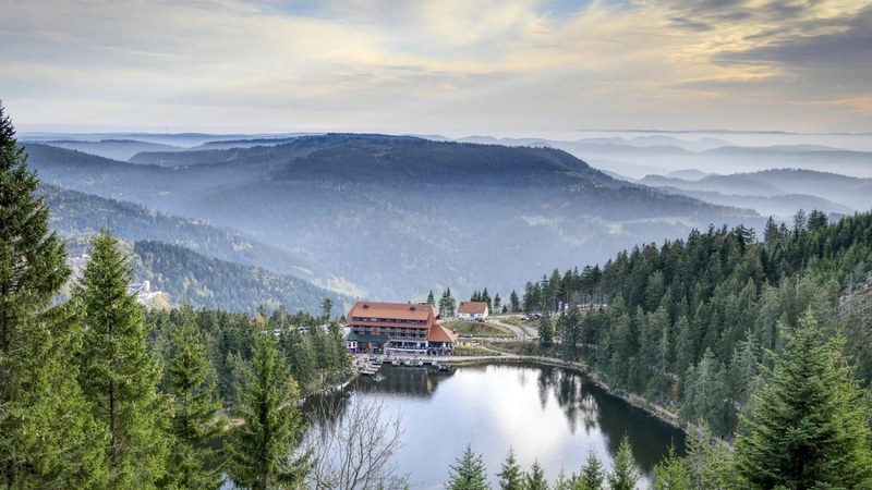Accor launches Emblems Collection with Rimrock Banff in Canada Accor Launches First Emblems Collection Hotel in North America
