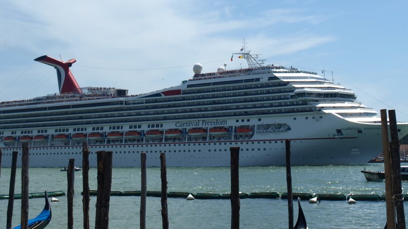 Carnival Freedom Returns to Service with New 2028/29 Norfolk Cruises Carnival Freedom Returns with New Norfolk Sailings in 2028/29