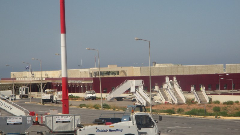 Lufthansa and Indian Airlines Suspend Riyadh Flights After Explosions Lufthansa, Indian Airlines Suspend Riyadh Flights Amid Explosions