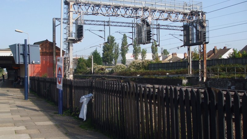 UK Rail Regulator Denies New West Coast Main Line Train Services New West Coast Mainline Train Services Rejected over Capacity Issues