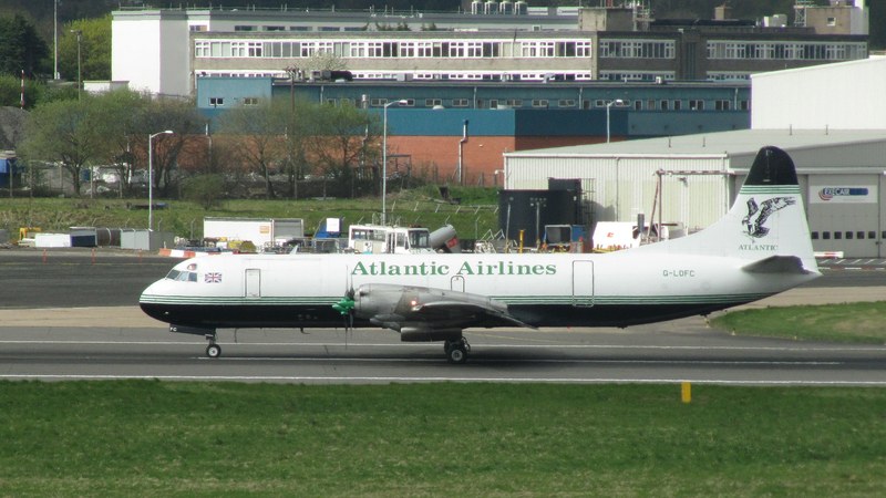 Runway 22L Closed at Chicago Midway Airport from Oct 20; Flight Delays Expected Runway Closure at Chicago Midway Disrupts Flights with Delays and Cancellations
