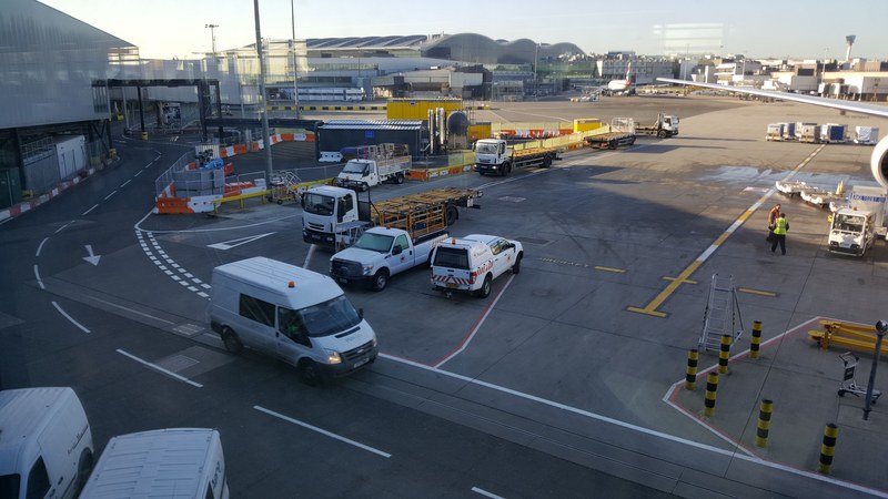 1,000+ UK Flight Cancellations at Heathrow and Gatwick From Air Traffic Control Issue UK Airports Cancel Over 1,000 Flights Today Following Air Traffic Control Breakdown